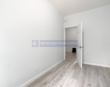 182 Claremont Avenue - Photo Thumbnail 9