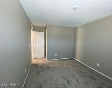 1121 Blissful Plains Avenue - Photo Thumbnail 20