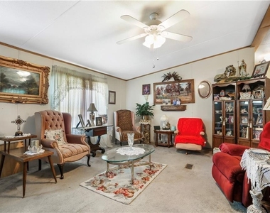 20701  Liveoak Ln - Photo Thumbnail 5