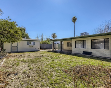 5746 W Altadena Avenue - Photo Thumbnail 10