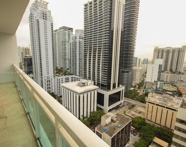 951 Brickell Ave - Photo Thumbnail 16