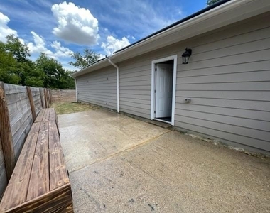 2637 Ripple Road - Photo Thumbnail 22