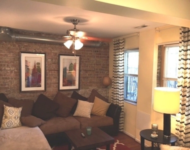 2928 N Hoyne Avenue - Photo Thumbnail 2