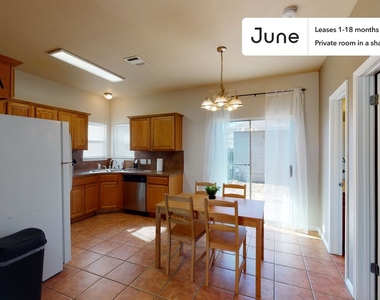 1604 Singleton Avenue - Photo Thumbnail 13