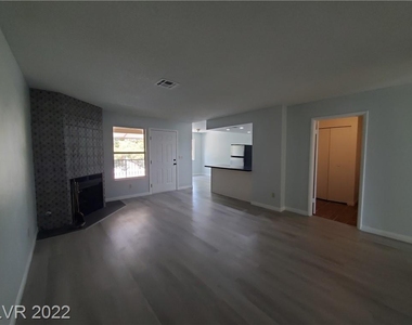 2305 North Jones Boulevard - Photo Thumbnail 2