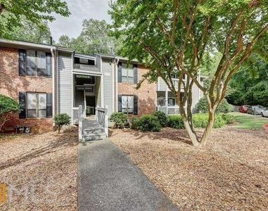 521 Warm Springs Circle - Photo Thumbnail 0