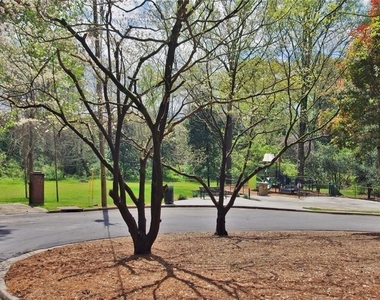 502 Cedar Chase Circle Ne - Photo Thumbnail 22