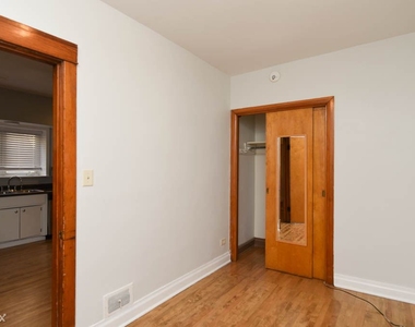 3531 N. Bell, Unit 2 - Photo Thumbnail 14