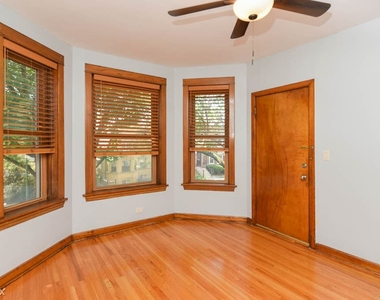 3531 N. Bell, Unit 3 - Photo Thumbnail 5