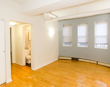 5516 N. Kenmore, Unit 401 - Photo Thumbnail 10