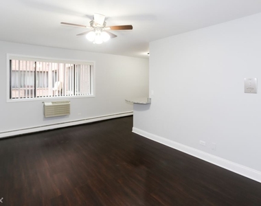 6201 N. Kenmore, Unit 302 - Photo Thumbnail 10