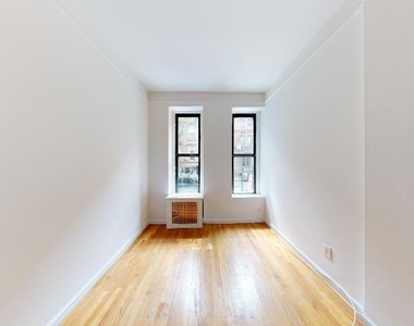 339 East 77 Street - Photo Thumbnail 1