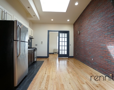 1306 Myrtle Avenue - Photo Thumbnail 11