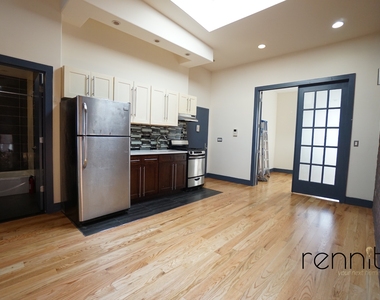 1306 Myrtle Avenue - Photo Thumbnail 2
