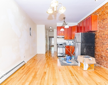 135 Rogers Avenue - Photo Thumbnail 1