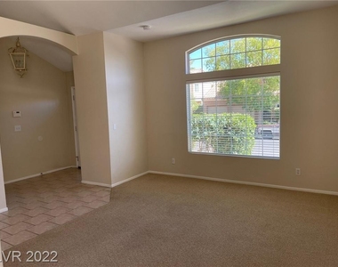 9521 Sierra Summit Avenue - Photo Thumbnail 4