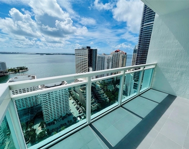 951 Brickell Ave - Photo Thumbnail 9