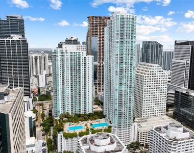 951 Brickell Ave - Photo Thumbnail 36