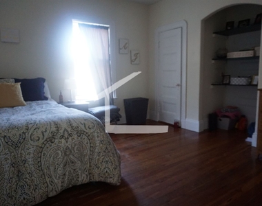 539 Washington St Apt 3 - Photo Thumbnail 4