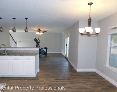 9519 Silver Elm Place - Photo Thumbnail 6