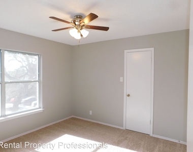 9519 Silver Elm Place - Photo Thumbnail 17