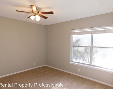 9519 Silver Elm Place - Photo Thumbnail 20