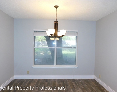 9519 Silver Elm Place - Photo Thumbnail 10