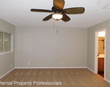 9519 Silver Elm Place - Photo Thumbnail 23