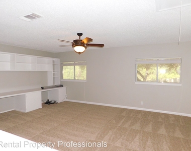 9519 Silver Elm Place - Photo Thumbnail 15