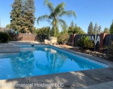 2346 Escalon Ave, - Photo Thumbnail 11