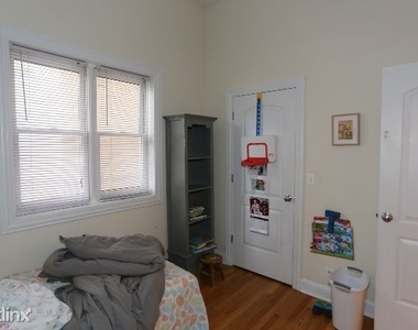 5349 N. Kenmore, Unit 2n - Photo Thumbnail 14