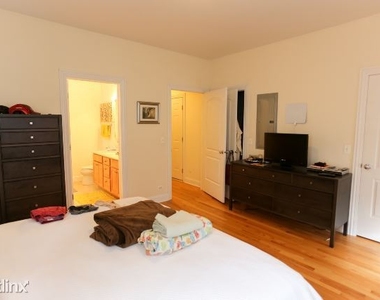 5349 N. Kenmore, Unit 2n - Photo Thumbnail 10