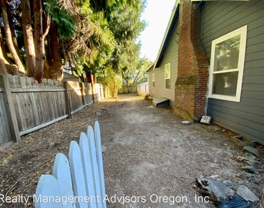 3916 Se Harrison Street - Photo Thumbnail 28