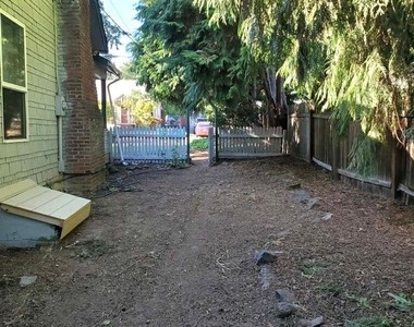 3916 Se Harrison Street - Photo Thumbnail 3