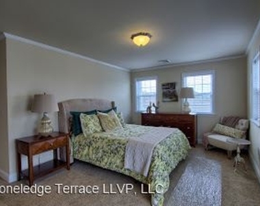 18 Stoneledge Drive - Photo Thumbnail 1