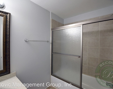 2451 W Howard Street - Photo Thumbnail 17