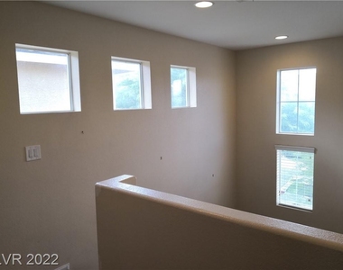 10592 Peach Creek Street - Photo Thumbnail 18