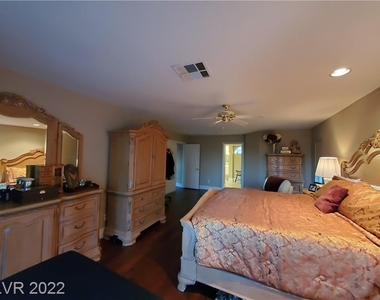 3709 Silver Brook Street - Photo Thumbnail 13