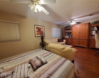 3709 Silver Brook Street - Photo Thumbnail 11