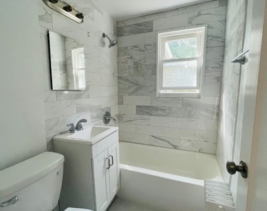 336 Jouet St - Photo Thumbnail 11