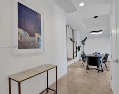 16001 Collins Ave Apt 805 - Photo Thumbnail 2