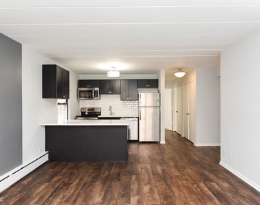 6007 N. Kenmore, Unit 201 - Photo Thumbnail 9