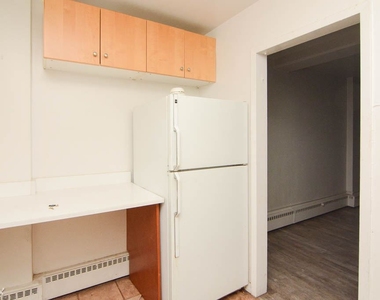 5858 N. Sheridan, Unit 207 - Photo Thumbnail 3