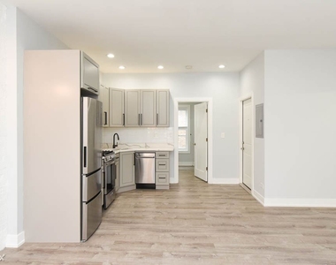 1059 W. Glenlake, Unit 2n - Photo Thumbnail 8