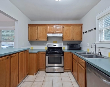 1489 Kenwood Avenue Nw - Photo Thumbnail 20