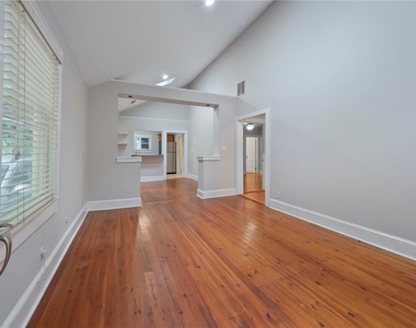 1489 Kenwood Avenue Nw - Photo Thumbnail 1