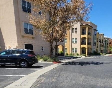 14575 W Mountain View Boulevard - Photo Thumbnail 18