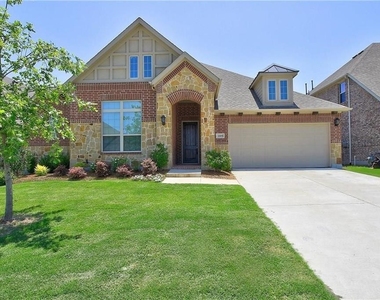 1009 Benbrook Trail - Photo Thumbnail 0