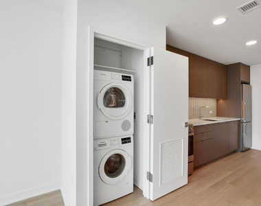 Prospect Heights Luxury 1- Bedroom - Photo Thumbnail 3