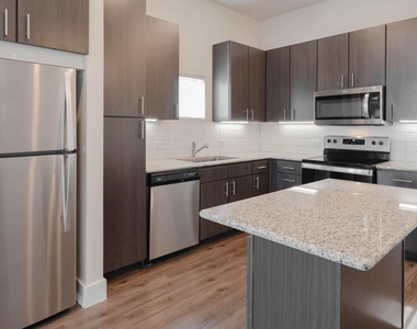 601 W St Johns Ave - Photo Thumbnail 2